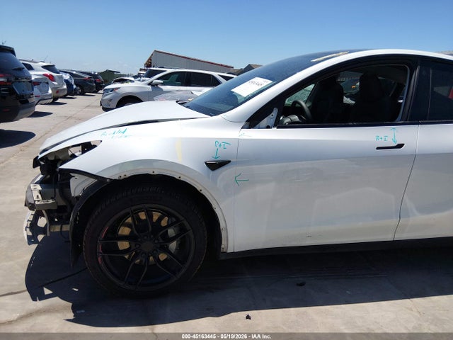 2023 Tesla Model Y Awd/long Range Dual Motor All-wheel Drive მანქანა იყიდება აუქციონზე, vin: 7SAYGDEE4PA076343, აუქციონის ნომერი: 45163445