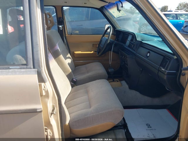 Продажа на аукционе авто 1992 Volvo 240 Gl, vin: YV1AS881XN1462247, номер лота: 45163555