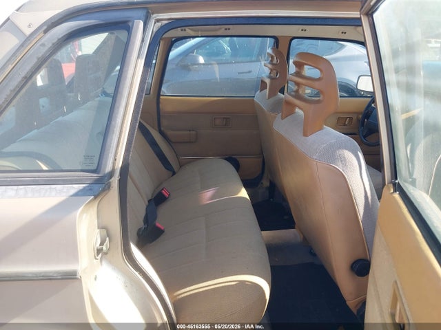 Продажа на аукционе авто 1992 Volvo 240 Gl, vin: YV1AS881XN1462247, номер лота: 45163555