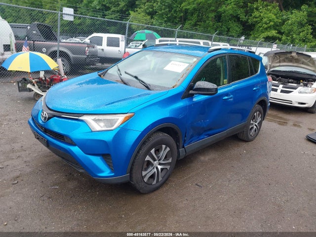 2016 Toyota Rav4 Le მანქანა იყიდება აუქციონზე, vin: JTMBFREV0GJ104234, აუქციონის ნომერი: 45163577