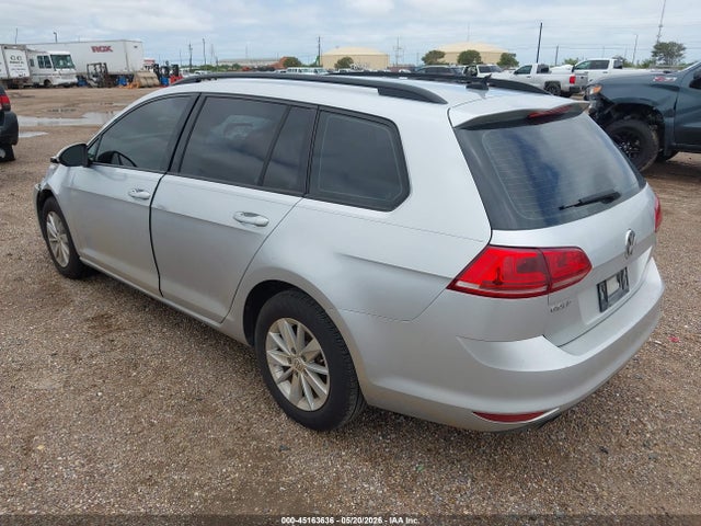 2017 Volkswagen Golf Sportwagen Tsi S მანქანა იყიდება აუქციონზე, vin: 3VWC17AU1HM504258, აუქციონის ნომერი: 45163636