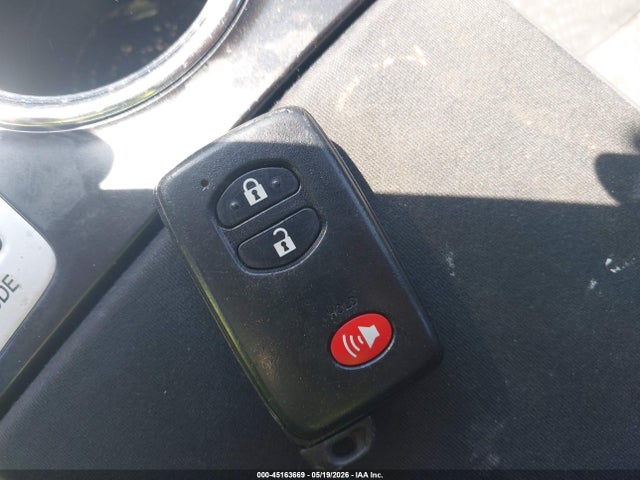 Продаж на аукціоні авто 2012 Toyota Prius V Two, vin: JTDZN3EU4C3103916, номер лоту: 45163669