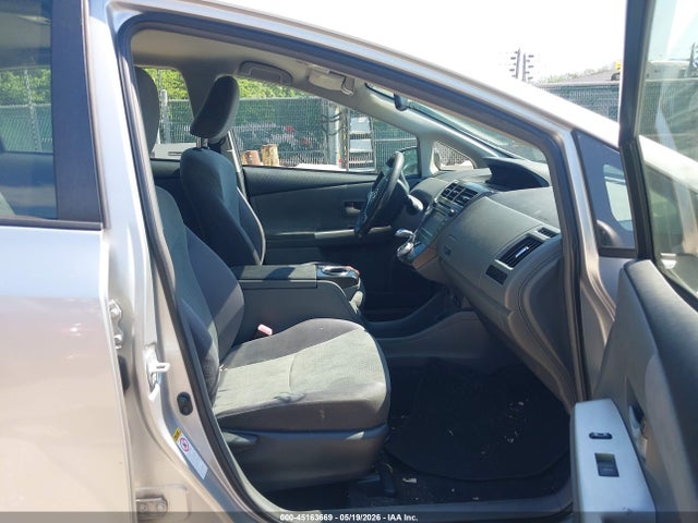 Продаж на аукціоні авто 2012 Toyota Prius V Two, vin: JTDZN3EU4C3103916, номер лоту: 45163669