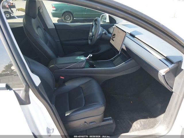 45163779 :رقم المزاد ، 5YJYGDEE6MF100265 vin ، 2021 Tesla Model Y Long Range Dual Motor All-wheel Drive مزاد بيع