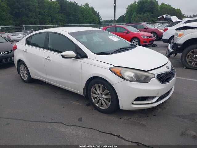 2015 Kia Forte Ex მანქანა იყიდება აუქციონზე, vin: KNAFX4A81F5263186, აუქციონის ნომერი: 45163789