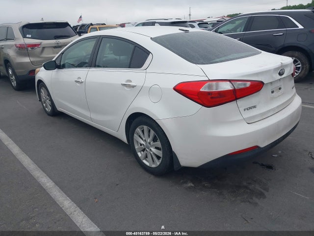2015 Kia Forte Ex მანქანა იყიდება აუქციონზე, vin: KNAFX4A81F5263186, აუქციონის ნომერი: 45163789