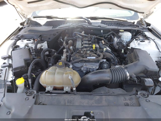 Ford Mustang Ecoboost 2018 1FA6P8THXJ5185318 Image 10