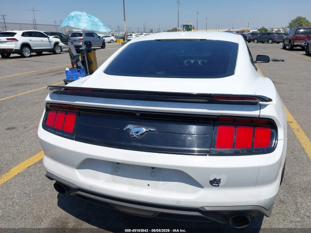 Ford Mustang Ecoboost 2018 1FA6P8THXJ5185318 Image 16