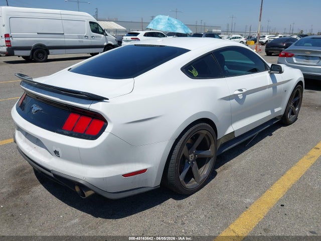 Ford Mustang Ecoboost 2018 1FA6P8THXJ5185318 Image 4