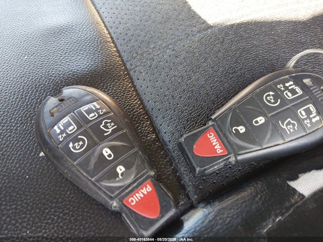 2011 Chrysler Town & Country Touring-l მანქანა იყიდება აუქციონზე, vin: 2A4RR8DGXBR761155, აუქციონის ნომერი: 45163844