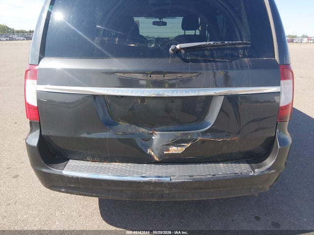 2011 Chrysler Town & Country Touring-l მანქანა იყიდება აუქციონზე, vin: 2A4RR8DGXBR761155, აუქციონის ნომერი: 45163844