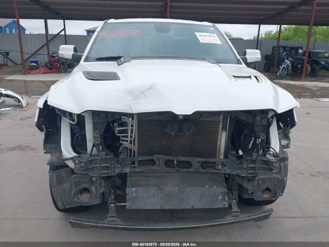 2019 Ram 1500 Laramie  4x2 5'7 Box მანქანა იყიდება აუქციონზე, vin: 1C6RREJT1KN768988, აუქციონის ნომერი: 45163870
