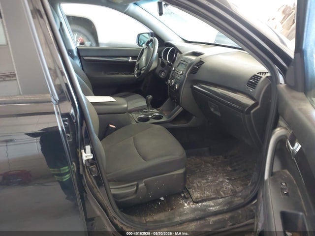 Продаж на аукціоні авто 2011 Kia Sorento Lx, vin: 5XYKTCA17BG179174, номер лоту: 45163935