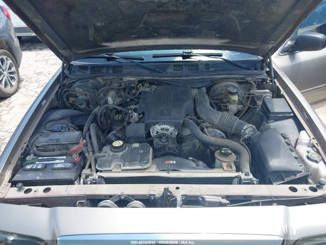 2004 Ford Crown Victoria Lx მანქანა იყიდება აუქციონზე, vin: 2FAFP74W64X124302, აუქციონის ნომერი: 45163938
