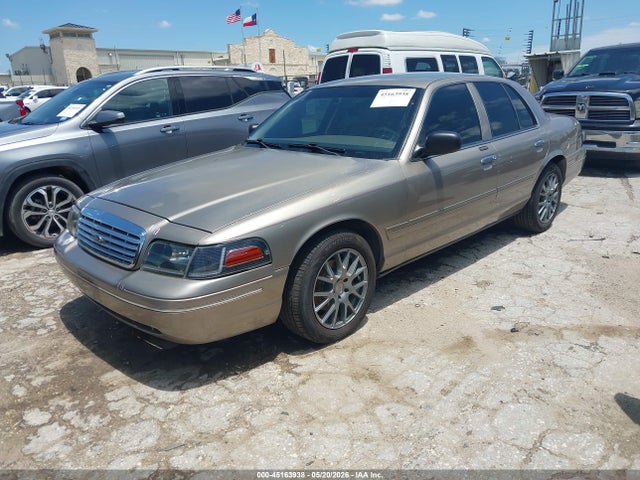 2004 Ford Crown Victoria Lx მანქანა იყიდება აუქციონზე, vin: 2FAFP74W64X124302, აუქციონის ნომერი: 45163938