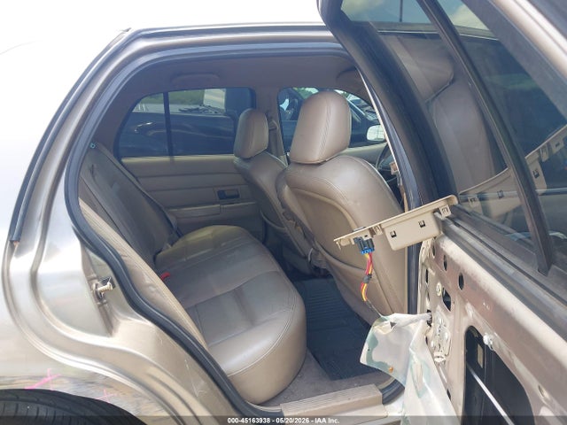 2004 Ford Crown Victoria Lx მანქანა იყიდება აუქციონზე, vin: 2FAFP74W64X124302, აუქციონის ნომერი: 45163938