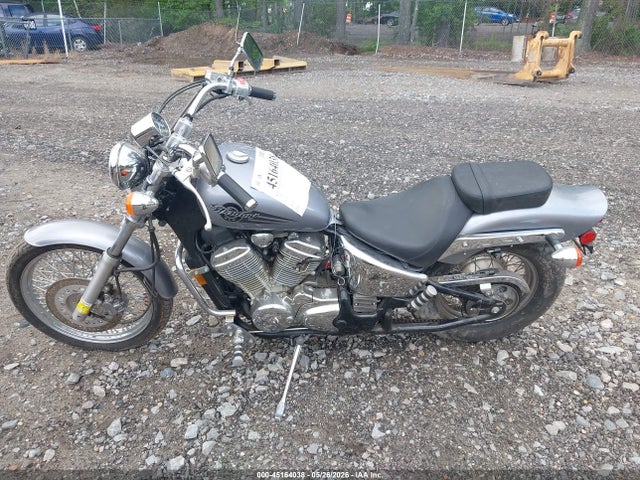 45164038 :رقم المزاد ، JH2PC21364M502172 vin ، 2004 Honda Vt600 Cd مزاد بيع