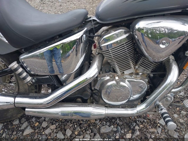 45164038 :رقم المزاد ، JH2PC21364M502172 vin ، 2004 Honda Vt600 Cd مزاد بيع