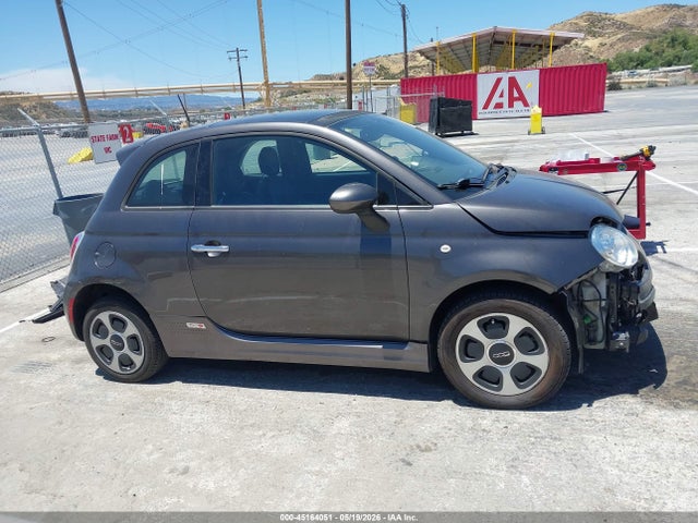 Fiat 500E BATTERY ELECTRIC 2019 3C3CFFGE3KT700430 Image 14