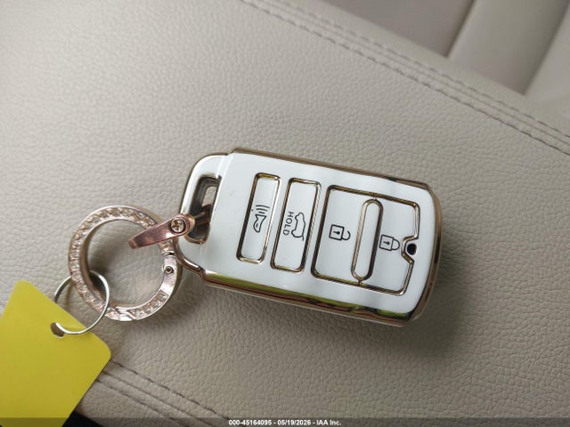 2014 Kia Cadenza Premium მანქანა იყიდება აუქციონზე, vin: KNALN4D74E5166123, აუქციონის ნომერი: 45164095