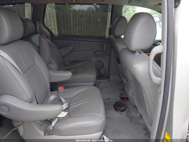 Продажа на аукционе авто 2010 Toyota Sienna Xle, vin: 5TDYK4CC4AS302593, номер лота: 45164100