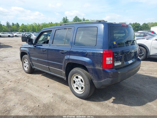 45164169 :رقم المزاد ، 1C4NJRBB9HD105632 vin ، 2017 Jeep Patriot Sport 4x4 مزاد بيع