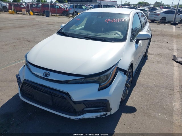 Toyota COROLLA SE 2020 5YFS4RCE1LP049419 Image 2