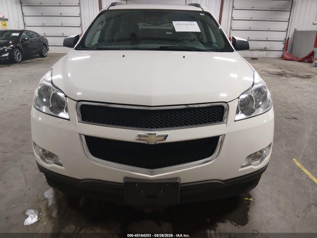 45164203 :رقم المزاد ، 1GNKRFEDXCJ318579 vin ، 2012 Chevrolet Traverse Ls مزاد بيع