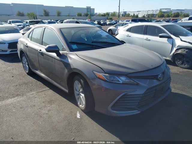 4T1C11AK7RU842786 Toyota CAMRY LE