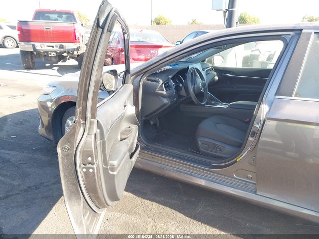4T1C11AK7RU842786 Toyota CAMRY LE