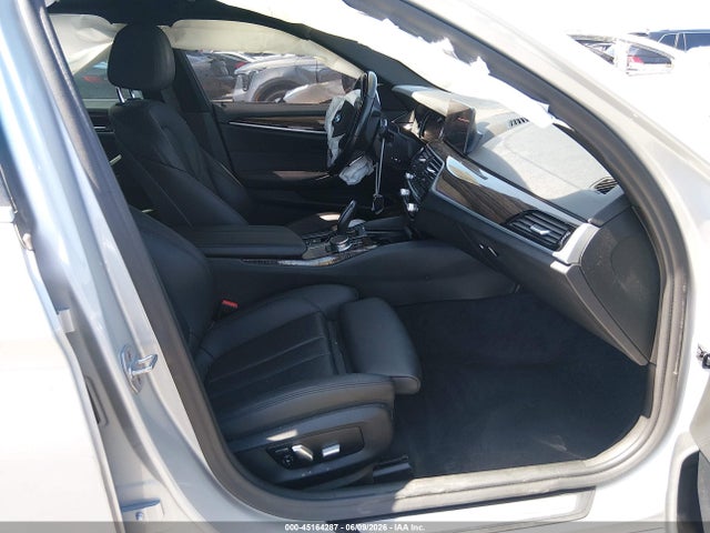 Продажа на аукционе авто 2019 Bmw 530i, vin: WBAJA5C59KWW11258, номер лота: 45164287