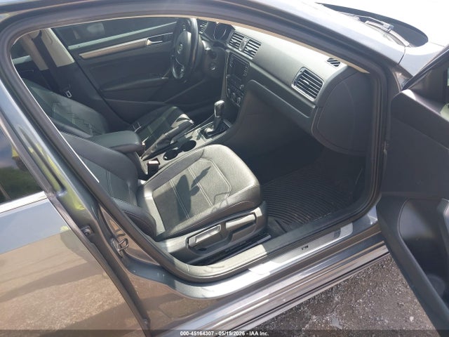 45164307 :رقم المزاد ، 1VWAT7A34GC040746 vin ، 2016 Volkswagen Passat 1.8t R-line مزاد بيع
