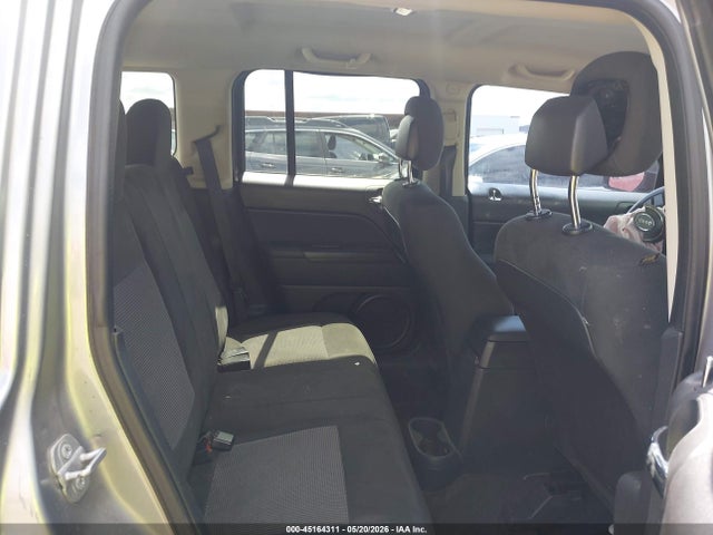 45164311 :رقم المزاد ، 1C4NJPBBXFD280974 vin ، 2015 Jeep Patriot Sport مزاد بيع
