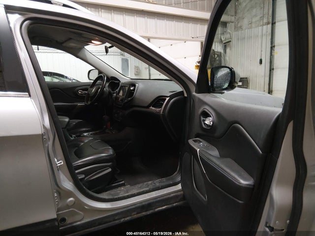 2020 Jeep Cherokee Latitude Plus 4x4 მანქანა იყიდება აუქციონზე, vin: 1C4PJMLBXLD637619, აუქციონის ნომერი: 45164312