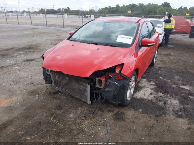 Ford FOCUS SE 2014 1FADP3F29EL287941 Image 2