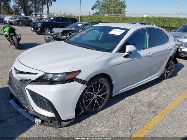 Toyota CAMRY SE 2022 4T1G11AKXNU072899 Image 2