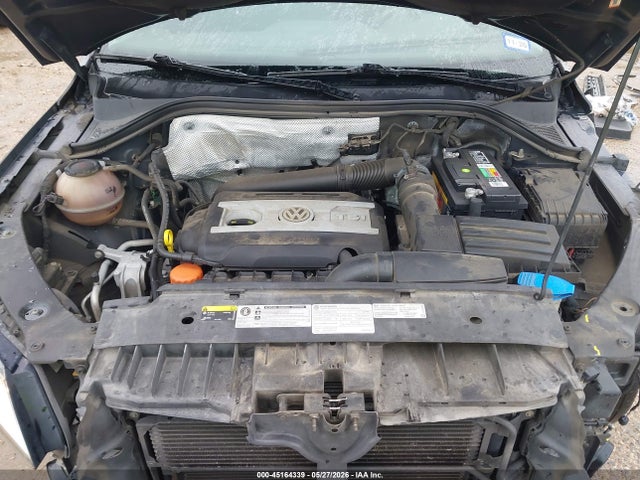 WVGAV7AXXHK048949 Volkswagen Tiguan 2.0t/2.0t S
