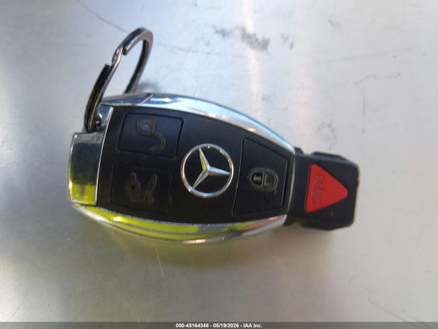 2015 Mercedes-benz C 300 Luxury მანქანა იყიდება აუქციონზე, vin: 55SWF4JB6FU085242, აუქციონის ნომერი: 45164348