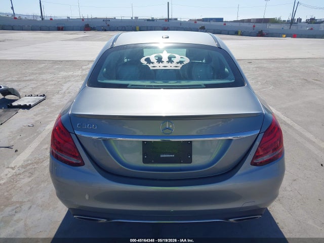 2015 Mercedes-benz C 300 Luxury მანქანა იყიდება აუქციონზე, vin: 55SWF4JB6FU085242, აუქციონის ნომერი: 45164348