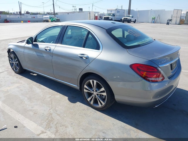2015 Mercedes-benz C 300 Luxury მანქანა იყიდება აუქციონზე, vin: 55SWF4JB6FU085242, აუქციონის ნომერი: 45164348