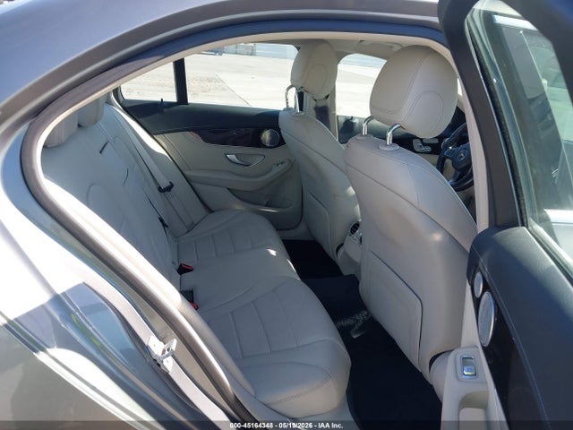 2015 Mercedes-benz C 300 Luxury მანქანა იყიდება აუქციონზე, vin: 55SWF4JB6FU085242, აუქციონის ნომერი: 45164348