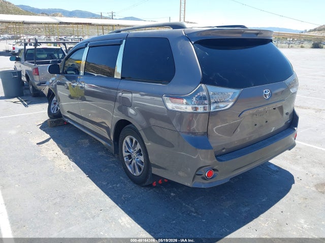 Aukcja sprzedaży 2011 Toyota Sienna Se, vin: 5TDXK3DC4BS072074, numer aukcji: 45164386