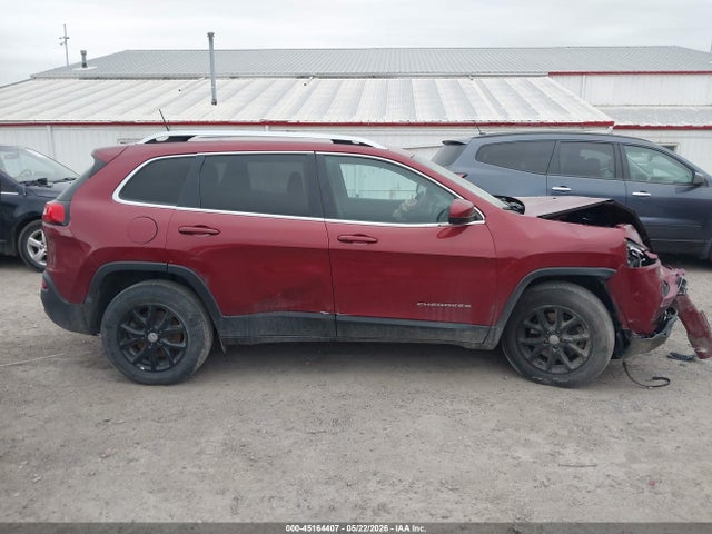 1C4PJMCB5HW660074 Jeep Cherokee Latitude 4x4