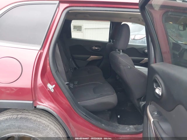 1C4PJMCB5HW660074 Jeep Cherokee Latitude 4x4