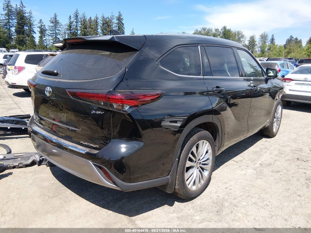 Toyota Highlander Hybrid Platinum 2025 5TDEBRCH4SS658877 Image 4