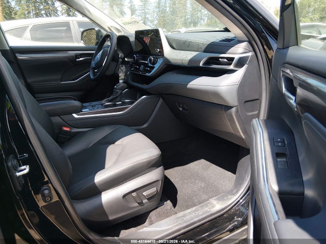 Toyota Highlander Hybrid Platinum 2025 5TDEBRCH4SS658877 Image 5