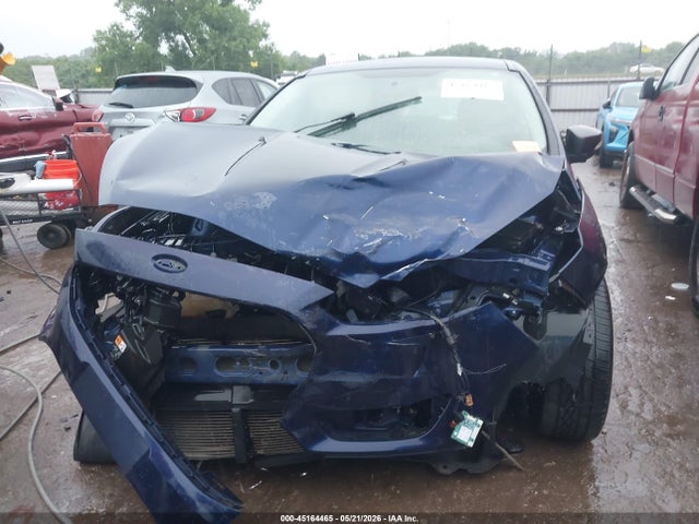 45164465 :رقم المزاد ، 1FADP3M20HL210754 vin ، 2017 Ford Focus Sel مزاد بيع