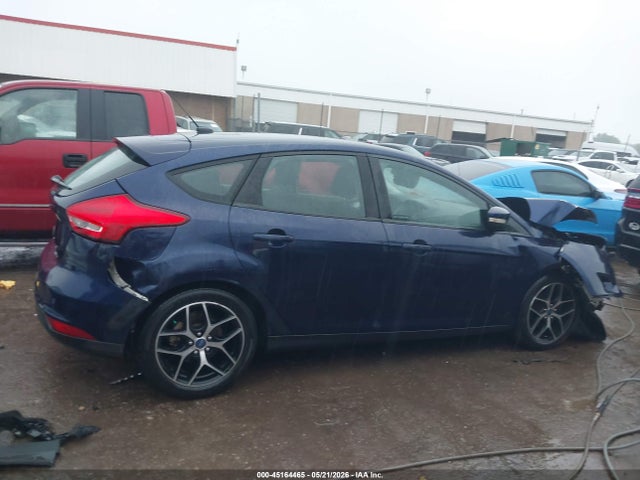 45164465 :رقم المزاد ، 1FADP3M20HL210754 vin ، 2017 Ford Focus Sel مزاد بيع