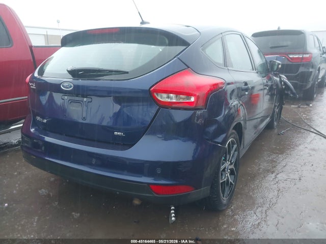 45164465 :رقم المزاد ، 1FADP3M20HL210754 vin ، 2017 Ford Focus Sel مزاد بيع