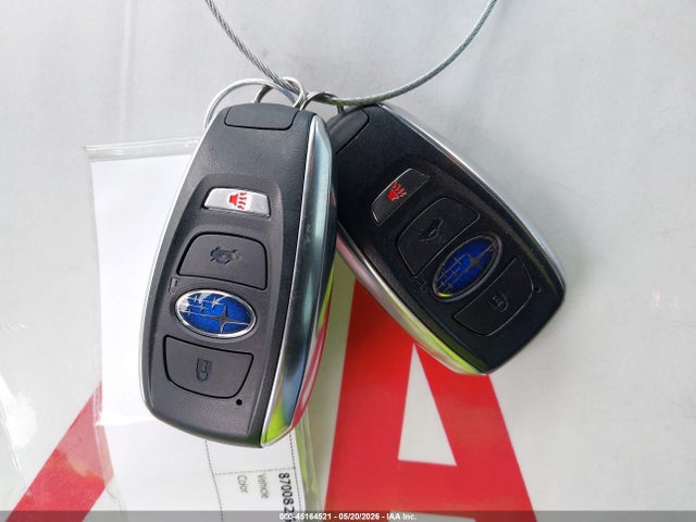 2025 Subaru Crosstrek Limited მანქანა იყიდება აუქციონზე, vin: 4S4GUHN6XS3724077, აუქციონის ნომერი: 45164521
